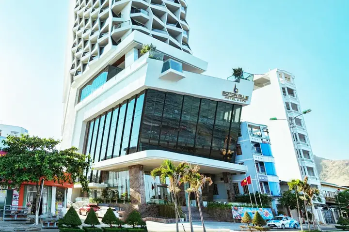 Khám Phá Boton Blue Hotel & Spa – Đánh Giá Tiện Nghi & Giá Phòng