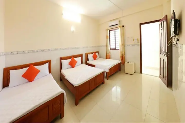 Khách Sạn Cẩm Bình: Đánh Giá, Tiện Nghi & Giá Phòng Khách Sạn Cẩm Bình: Đánh Giá, Tiện Nghi & Giá Phòng