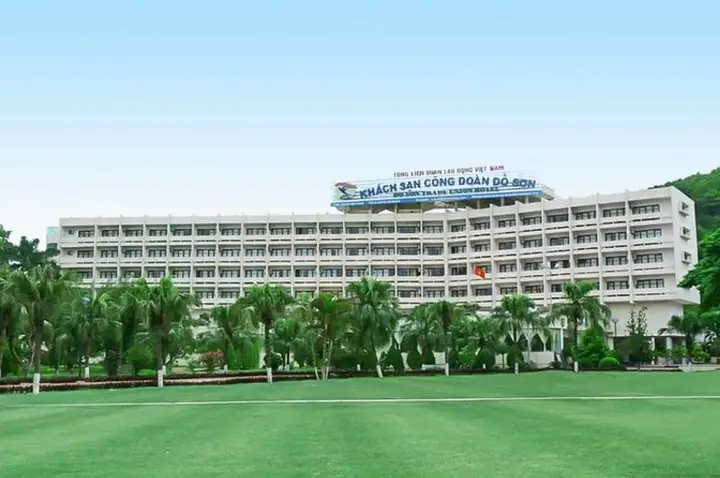 Khách Sạn Công Đoàn Đồ Sơn: Đánh Giá & Đặt Phòng