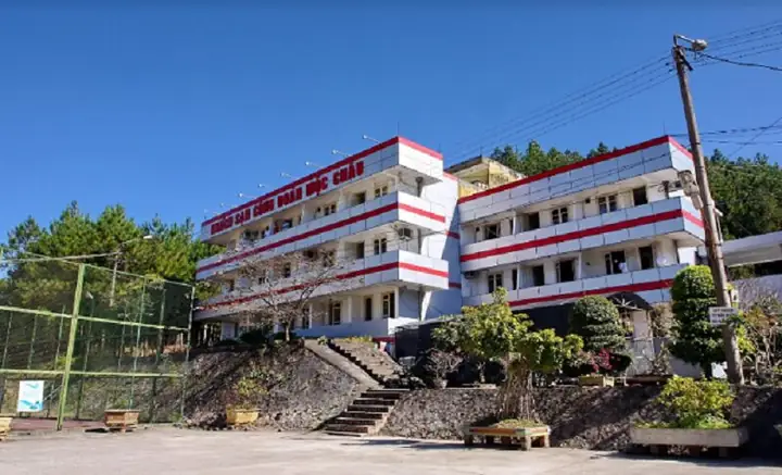 Đánh Giá Khách Sạn Công Đoàn Mộc Châu – Tiện Nghi, Vị Trí, Giá