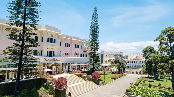 Khám Phá Dalat Palace Heritage Hotel – Phòng Deluxe, Suite & Villa Cho Trải Nghiệm Sang Trọng Khám Phá Dalat Palace Heritage Hotel – Phòng Deluxe, Suite & Villa Cho Trải Nghiệm Sang Trọng