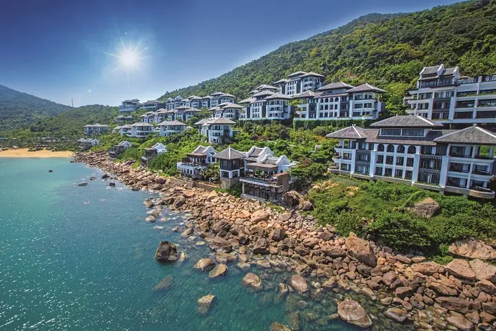 Furama Resort Đà Nẵng Review: Đánh Giá Chi Tiết, Ưu Nhược Điểm Và Trải Nghiệm Thực Tế