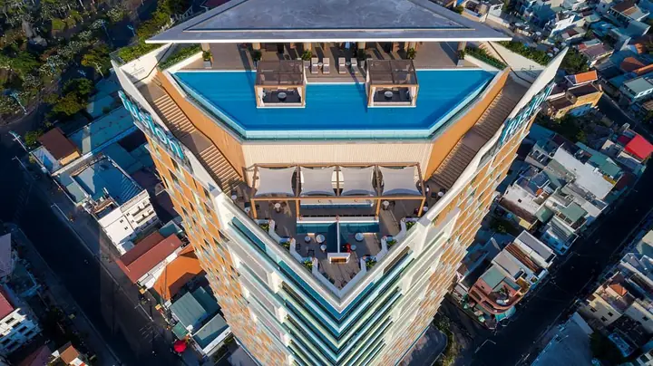Khám Phá Fusion Suites Vũng Tàu – Đánh Giá, Giá Phòng & Tiện Nghi Boutique