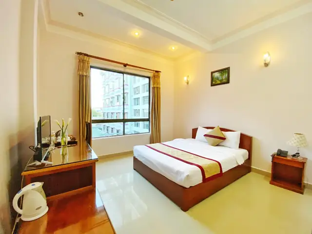 Đánh Giá Chi Tiết: Top Khách Sạn Gần Chợ Đà Lạt & Chợ Đêm Đà Lạt Từ Cao Cấp Đến Bình Dân Đánh Giá Chi Tiết: Top Khách Sạn Gần Chợ Đà Lạt & Chợ Đêm Đà Lạt Từ Cao Cấp Đến Bình Dân