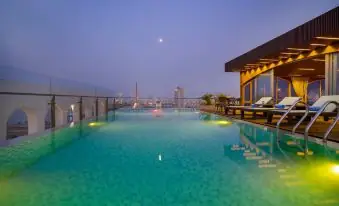 Review Khách Sạn Gold Plaza Đà Nẵng: Trải Nghiệm 4 Sao Giữa Trung Tâm Review Khách Sạn Gold Plaza Đà Nẵng: Trải Nghiệm 4 Sao Giữa Trung Tâm
