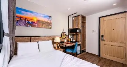 Khách Sạn Golden Lotus Nha Trang: Đánh Giá Chi Tiết Và Tiện Nghi