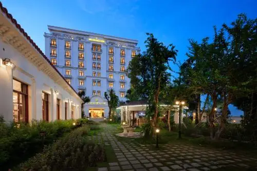 Khám Phá Ninh Bình Hidden Charm Hotel & Resort: Đánh Giá