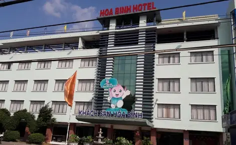 Khách Sạn Hòa Bình Cao Lãnh: Đánh Giá Chi Tiết, Tiện Nghi Và Vị Trí