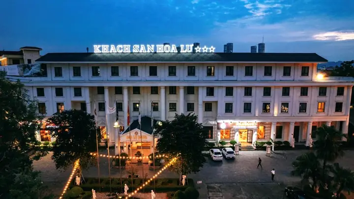 Khách Sạn Hoa Lư Ninh Bình: Cẩm Nang Lựa Chọn Cho Chuyến Đi Lý Tưởng