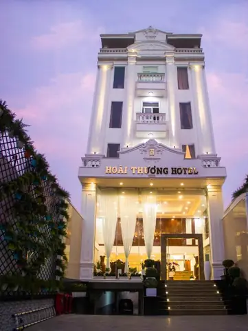 Đánh Giá Khách Sạn 2 Sao Hoài Thương Hotel – Giá, Tiện Nghi, Đặt Phòng Nhanh
