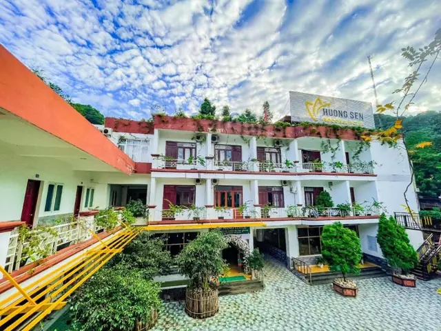 Đánh Giá Khách Sạn Hương Sen Mộc Châu: Tiện Nghi, Vị Trí, Giá Đánh Giá Khách Sạn Hương Sen Mộc Châu: Tiện Nghi, Vị Trí, Giá