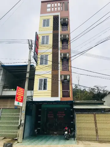 Huy Hoàng Hotel Đồng Văn: Đặt Phòng & Đánh Giá