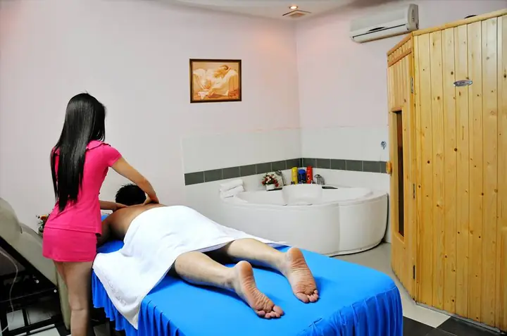 Đánh Giá Khách Sạn Lầu 7 Nha Trang: Tiện Nghi, Vị Trí, Giá Đánh Giá Khách Sạn Lầu 7 Nha Trang: Tiện Nghi, Vị Trí, Giá