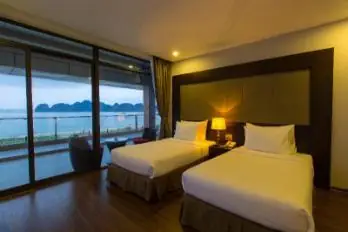 Review Khách Sạn Moon Bay Hạ Long: Trải Nghiệm Thực Tế Tại Đảo Tuần Châu