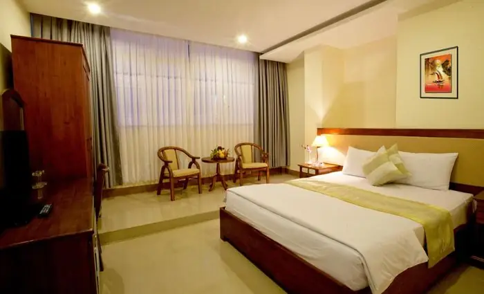 Top 10 Khách Sạn Nha Trang Gần Biển 3 Sao: Đánh Giá Chi Tiết Và So Sánh