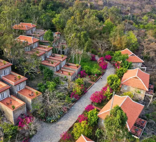 Top 10 Khách Sạn Núi Sam Gần Miếu Bà Top 10 Khách Sạn Núi Sam Gần Miếu Bà
