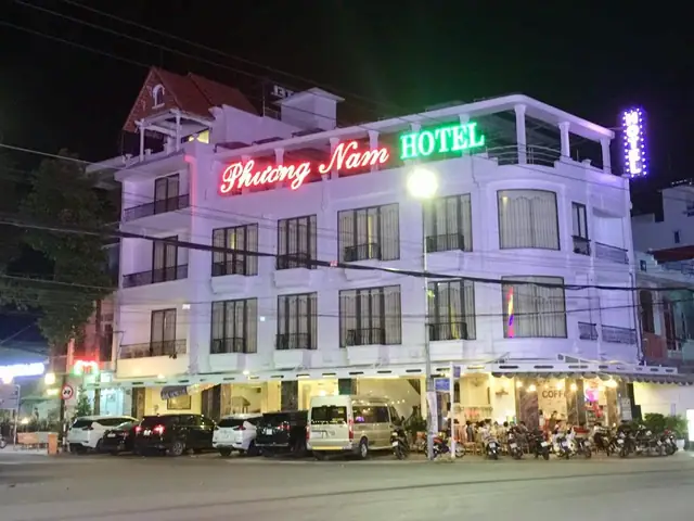 Khám Phá Phuong Nam Hotel Sa Đéc: Vị Trí, Dịch Vụ & Ưu Đãi