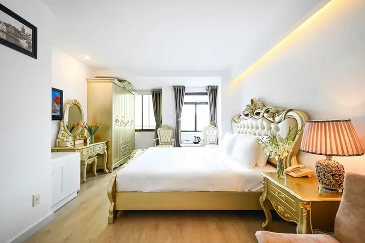 Khám Phá 10 Khách Sạn Gần Phố Đi Bộ Nguyễn Huệ Cho Du Khách