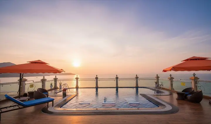 Đánh Giá Seven Sea Hotel Đà Nẵng: Phòng, Giá & Vị Trí Cho Kỳ Nghỉ 2026