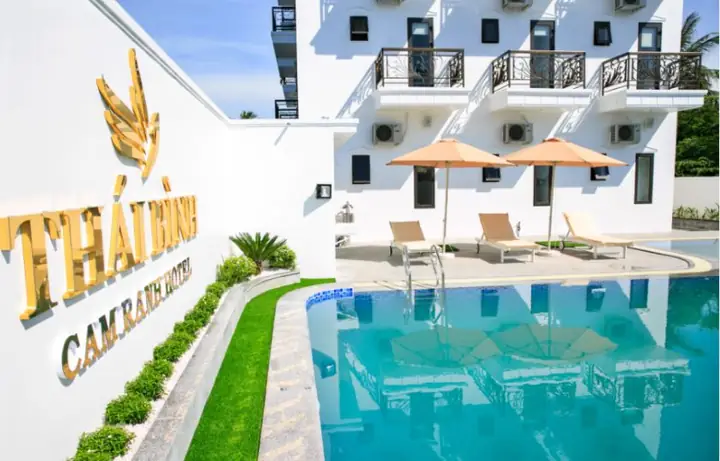 Đánh Giá Khách Sạn Thái Bình Cam Ranh: Tiện Ích, Vị Trí