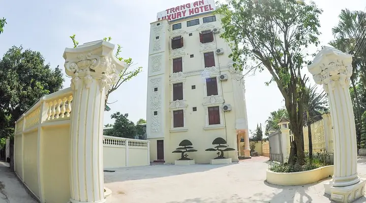 Khám Phá Khách Sạn Tràng An: Đánh Giá, Tiện Nghi & Giá Tốt Khám Phá Khách Sạn Tràng An: Đánh Giá, Tiện Nghi & Giá Tốt