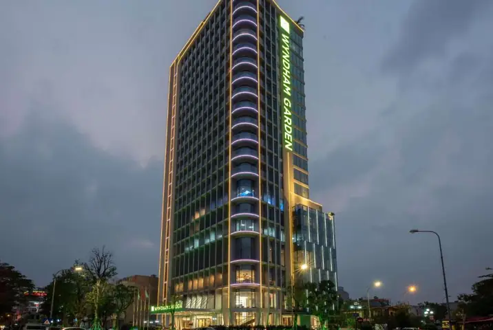 Wyndham Garden Hanoi: Thông Tin Khách Sạn & Tiện Ích
