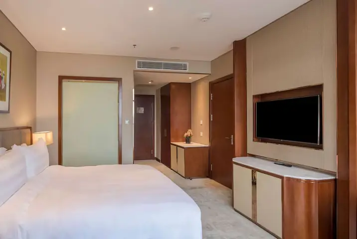 Wyndham Garden Hanoi: Thông Tin Khách Sạn & Tiện Ích