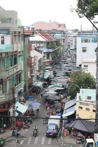 Khu Ăn Uống Chợ Thủ Đô: Hướng Dẫn Chi Tiết Khám Phá Ẩm Thực Đa Dạng Tại Trung Tâm Hà Nội Khu Ăn Uống Chợ Thủ Đô: Hướng Dẫn Chi Tiết Khám Phá Ẩm Thực Đa Dạng Tại Trung Tâm Hà Nội
