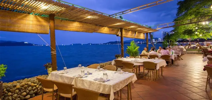 Khu Ăn Uống Bắc Nha Trang: Khám Phá 10 Điểm Đến "vàng" Cho Hội Ăn Vặt Khu Ăn Uống Bắc Nha Trang: Khám Phá 10 Điểm Đến "vàng" Cho Hội Ăn Vặt