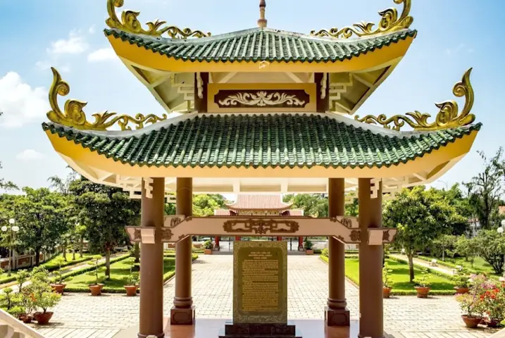 Lăng Nguyễn Đình Chiểu: Di Tích Lịch Sử Tại Bến Tre