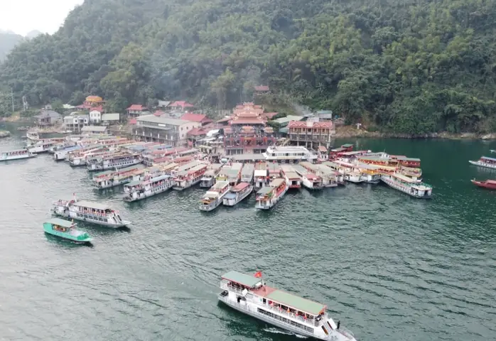 Khu Du Lịch Hồ Hòa Bình Toàn Tập: Khám Phá Vịnh Hạ Long Trên Cạn