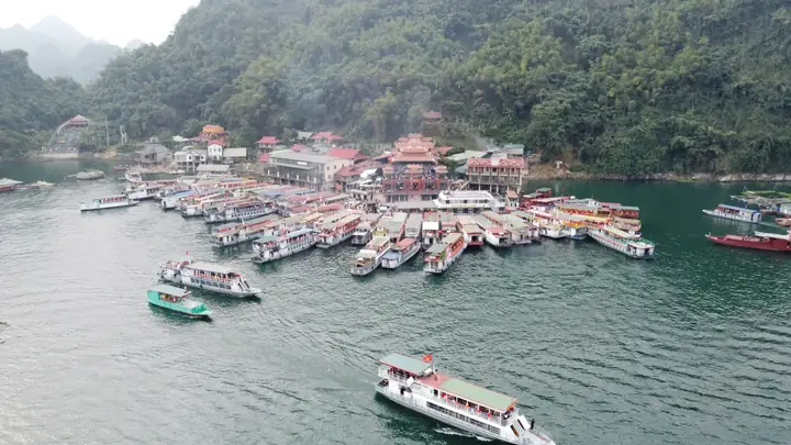 Khu Du Lịch Hồ Hòa Bình Toàn Tập: Khám Phá Vịnh Hạ Long Trên Cạn