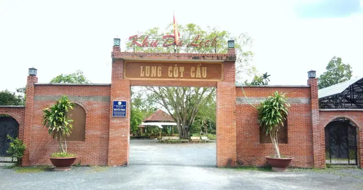 Khám Phá Khu Du Lịch Lung Cột Cầu: Hướng Dẫn Toàn Diện Cho Chuyến Đi Của Bạn
