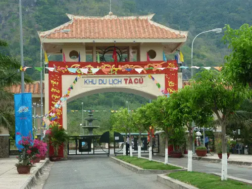 Hướng Dẫn Du Lịch Núi Tà Cú Bình Thuận Chi Tiết