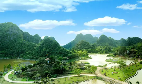 Khám Phá Thung Nham – Hướng Dẫn Chi Tiết Trải Nghiệm Du Lịch Sinh Thái