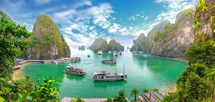 Khám Phá Du Lịch Hạ Long – Hướng Dẫn Chi Tiết Cho Du Khách