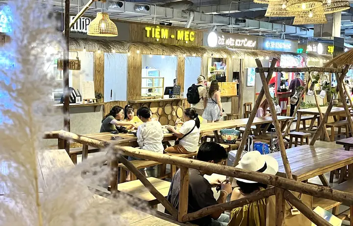 Khu Mua Sắm Dưới Lòng Đất: Khám Phá Không Gian Thương Mại Độc Đáo Dưới Mặt Đất