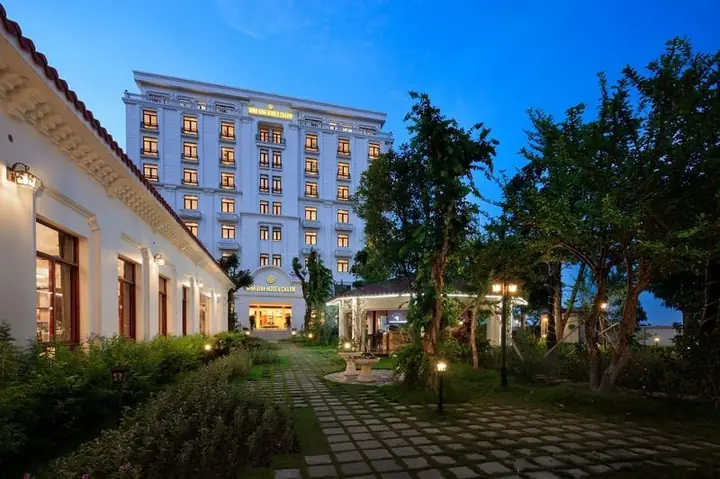 Đánh Giá Chi Tiết Top Khu Nghỉ Dưỡng, Resort Ninh Bình Đẳng Cấp 2026