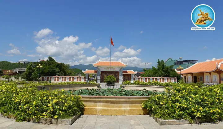 Khu Di Tích Nguyễn Sinh Sắc: Lịch Sử & Ý Nghĩa