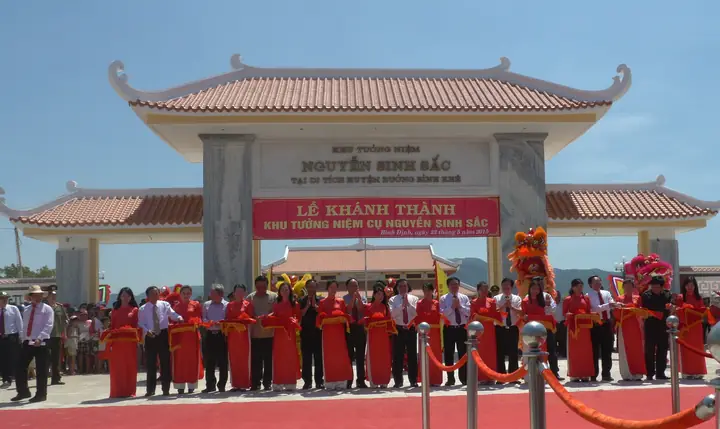 Khu Di Tích Nguyễn Sinh Sắc: Lịch Sử & Ý Nghĩa
