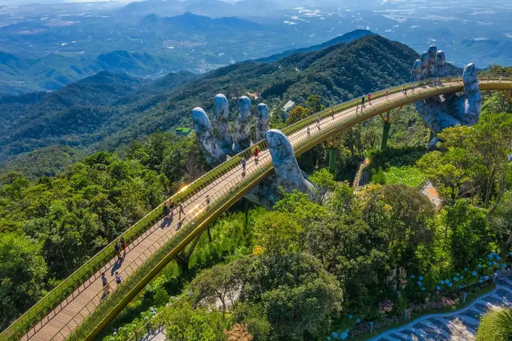 Hướng Dẫn Chi Tiết Kinh Nghiệm Đi Bà Nà Hills Tự Túc Cho Du Khách