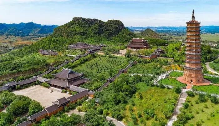 Kinh Nghiệm Đi Chùa Bái Đính Tràng An 1 Ngày: Cẩm Nang Tối Ưu Cho Du Khách