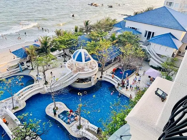 Khám Phá Lan Rung Beach Resort – Đánh Giá Chi Tiết Cho Du Khách