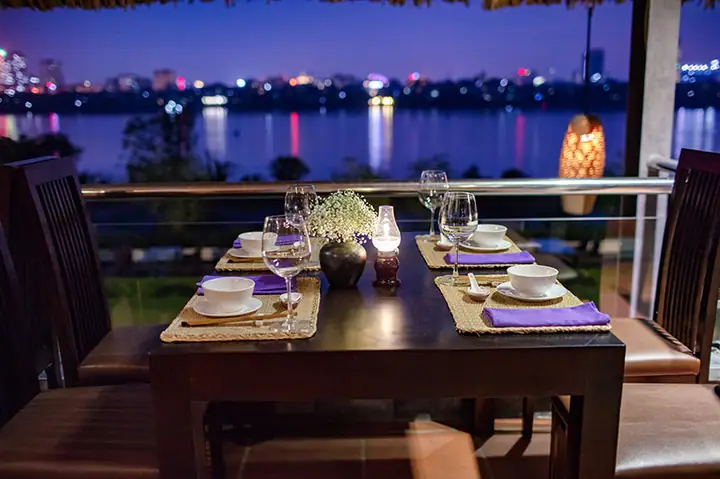 Làng Ẩm Thực Nắngsông Hồng: 7 Điểm Dinh Dưỡng Nổi Tiếng