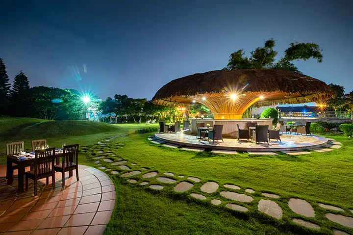 Làng Ẩm Thực Nắngsông Hồng: 7 Điểm Dinh Dưỡng Nổi Tiếng