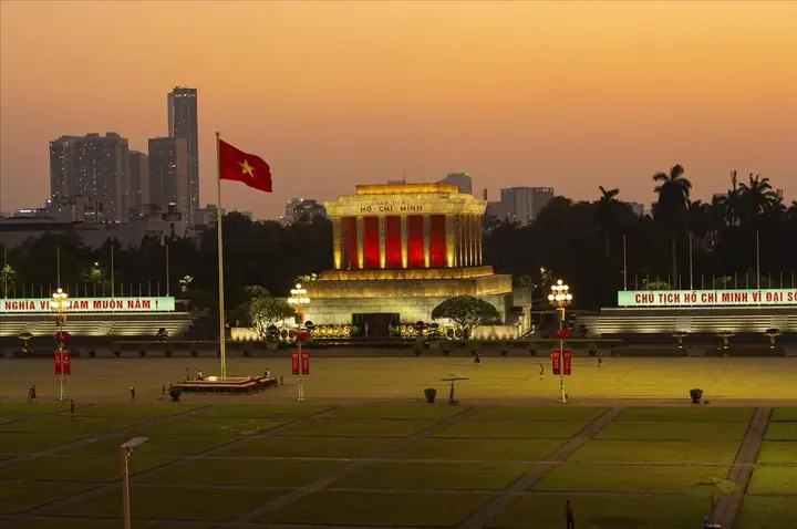 Lăng Chủ Tịch Hồ Chí Minh: Hướng Dẫn Tham Quan Chi Tiết Và Lưu Ý Quan Trọng 2026