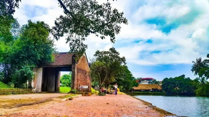 Làng Cổ Đường Lâm: Khám Phá Đất Hai Vua Xưa