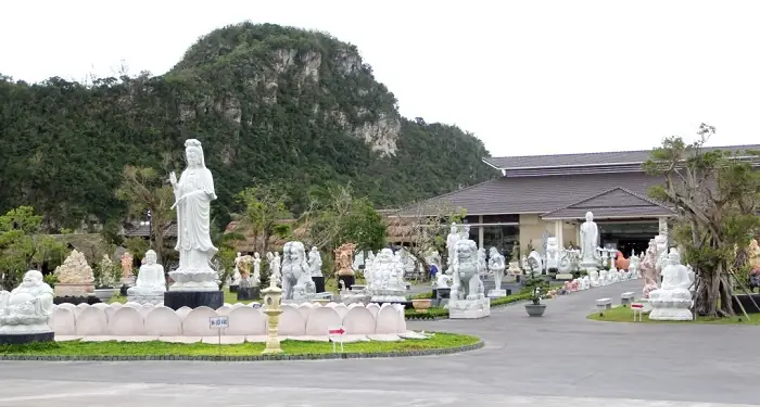 Làng Đá Mỹ Nghệ Non Nước: Điểm Đến Săn Souvenir Độc Đáo
