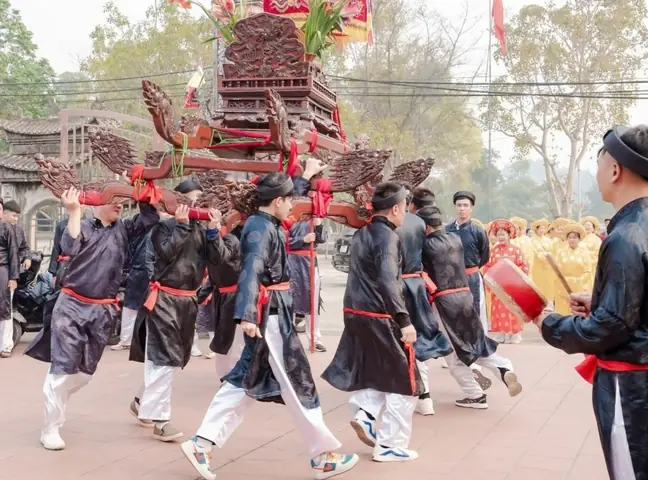 Lễ Hội Làng Gốm Bát Tràng: Cảm Nhận Tinh Hoa Nghề Gốm Nghìn Năm