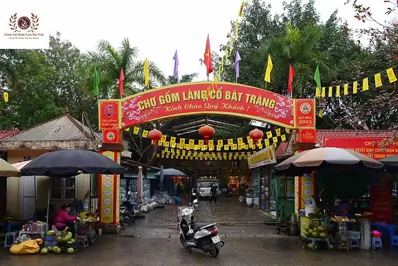 Làng Gốm Bát Tràng Ở Đâu? Vị Trí Và Hướng Dẫn Di Chuyển Chi Tiết